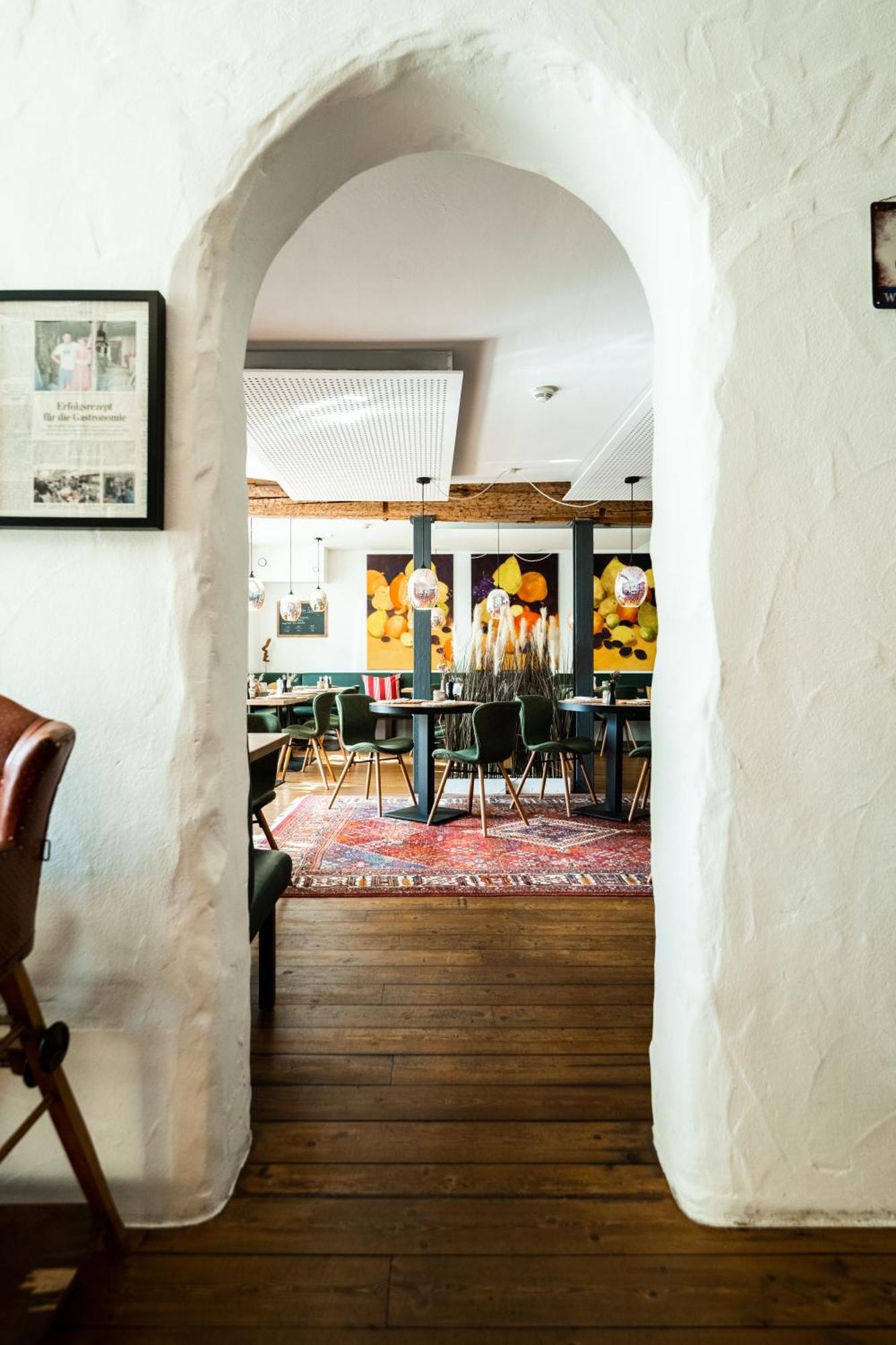 Weinforum Franken Hotel & Restaurant Айбельштадт Экстерьер фото